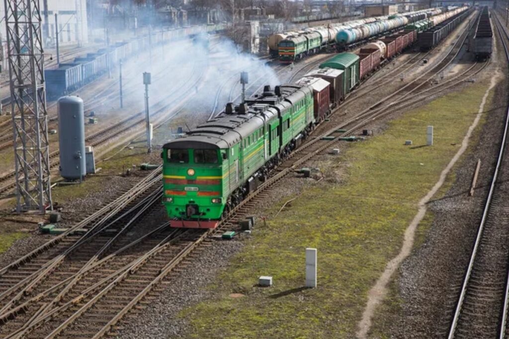 Латвия рискует остаться без поездов из-за санкций против Беларуси и России