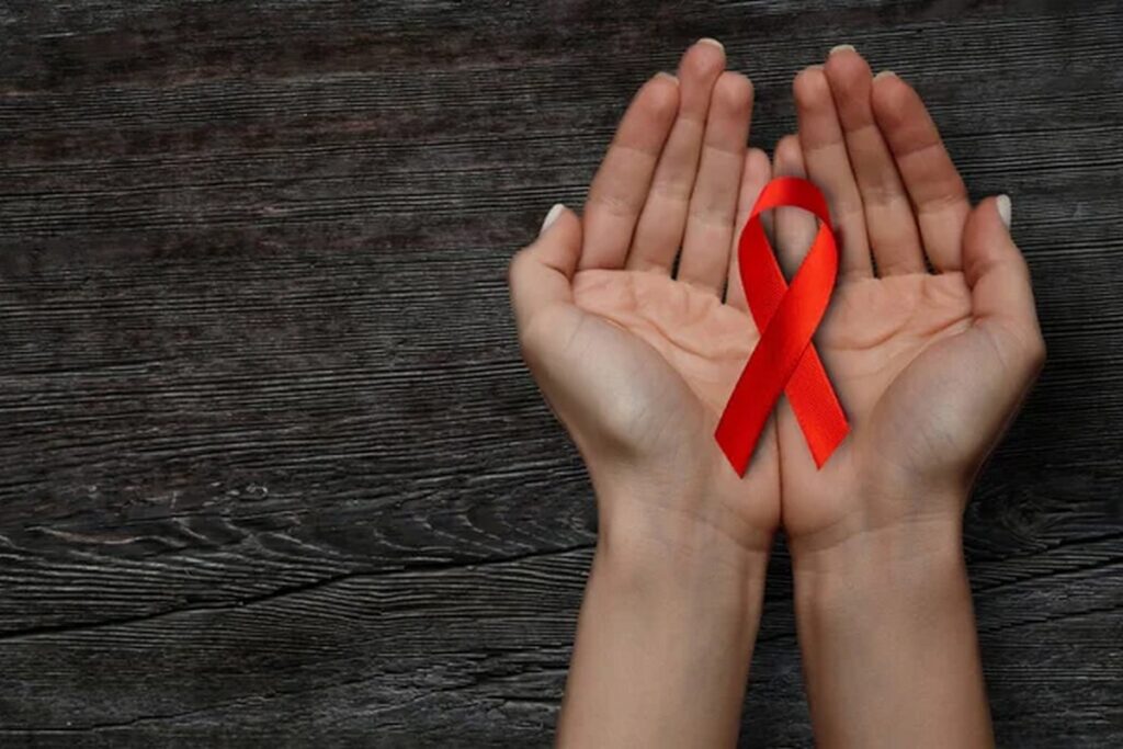 Международный день памяти людей, умерших от СПИДа. О чем важно знать?