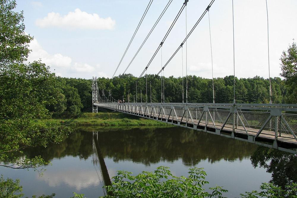 подвесной мост город Мосты