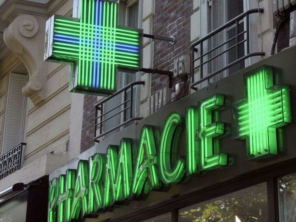 аптеки во Франции