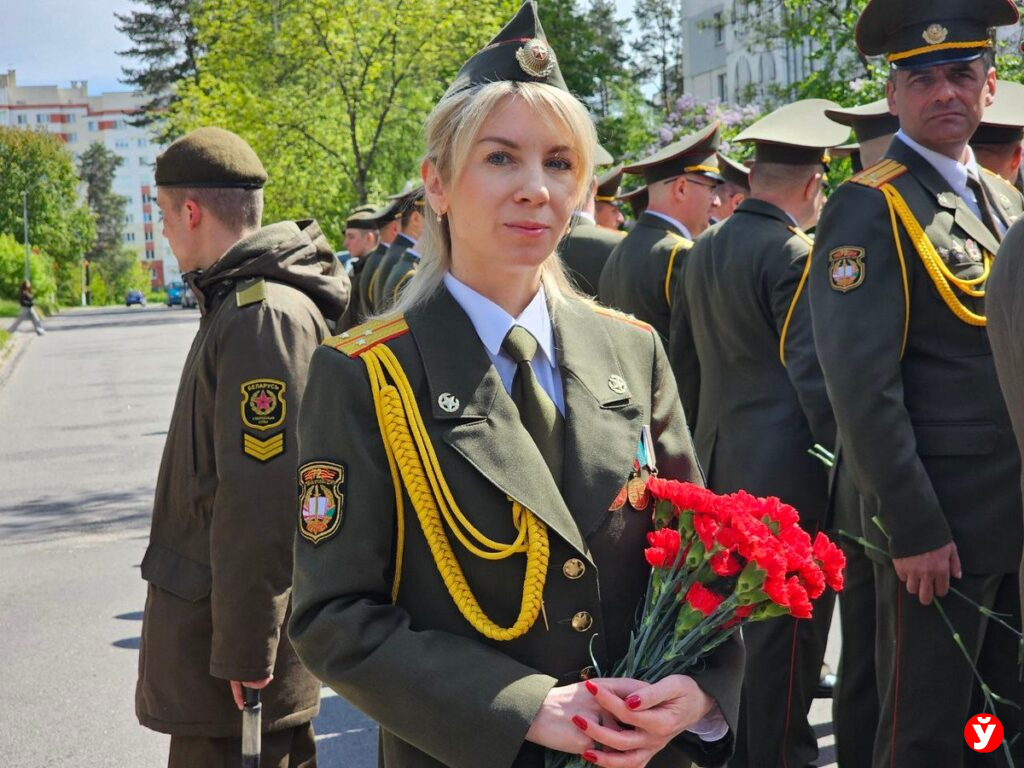 Парад байкеров и цветы к монументам. Как прошел День Победы в Печах -  Минская правда