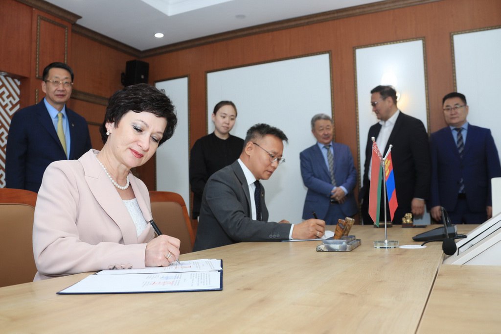 Беларусь и Монголия договорились о взаимном признании документов об образовании