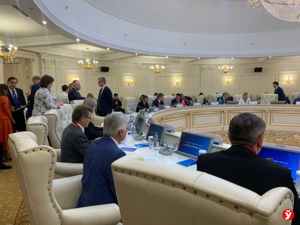 Вопросы правового регулирования и применения технологий искусственного интеллекта обсудили в Минске