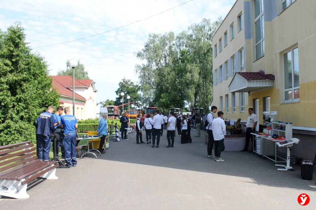 диалоговая площадка в Слуцке