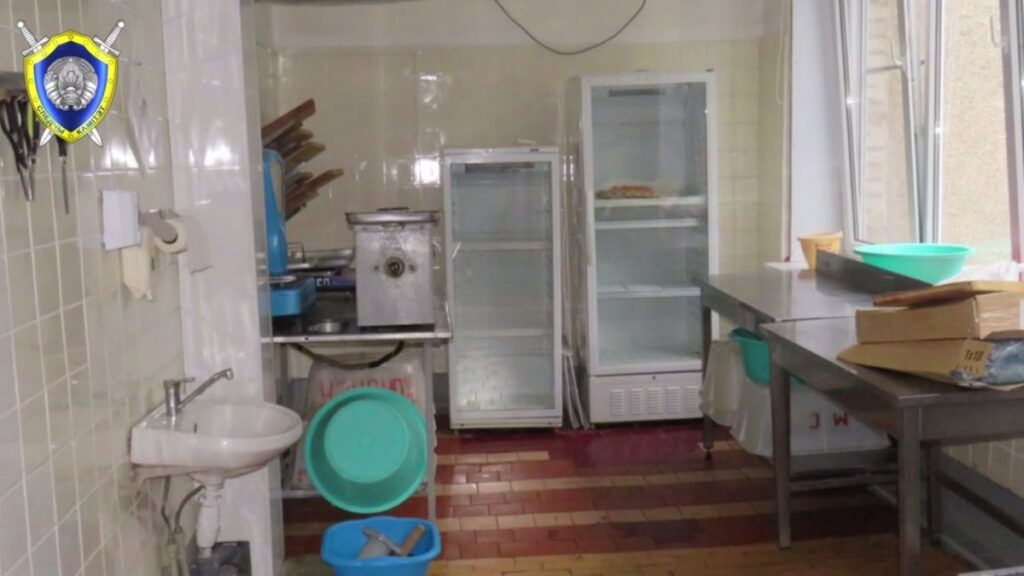 Подросток из Борисова подрабатывала поваром в летнем лагере и лишилась пальцев на правой руке
