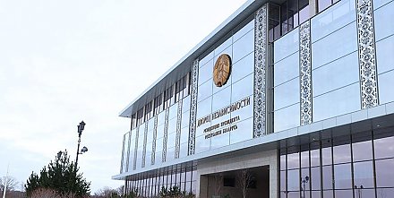 Лукашенко поздравил сотрудников Администрации Президента с 30-летием их работы