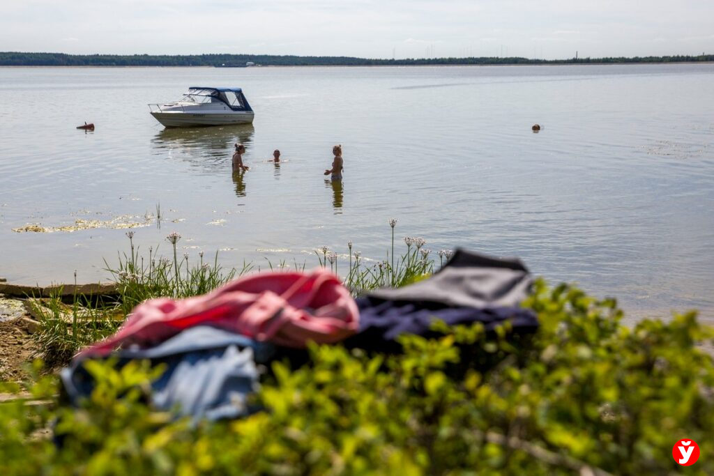 На водохранилище «Дрозды» введено ограничение на купание детей. Какие пляжи попали в список?