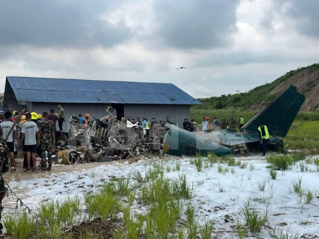 разбился самолет в Непале