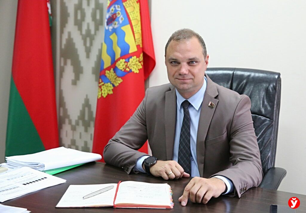 Новиков