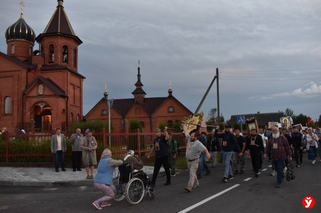 Крестный ход Столбцы