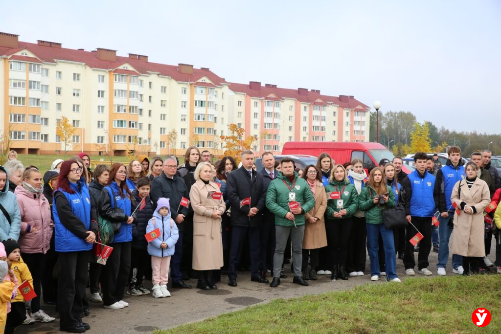 Мурал «Будущее Беларуси в твоих руках» открыли в Молодечно