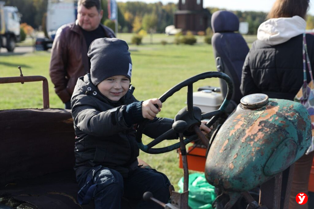 выставка ретроавтотехники в Станьково