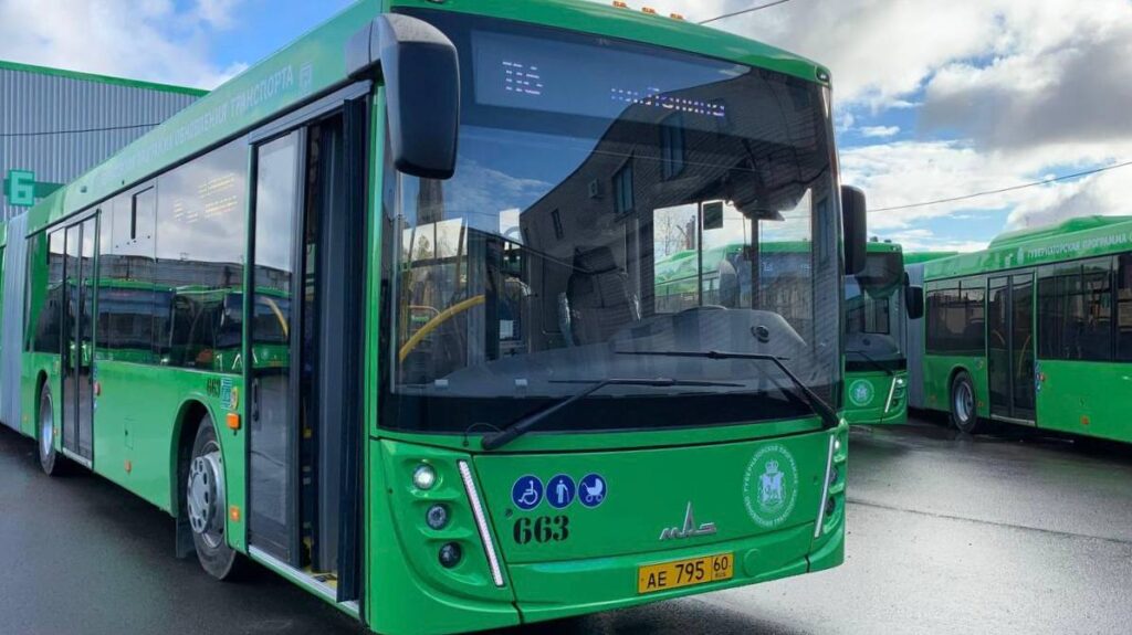 Автобусы в Пскове