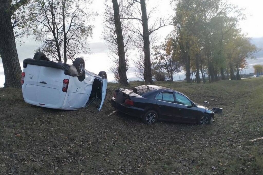 В Дзержинском районе столкнулись два автомобиля: есть пострадавший