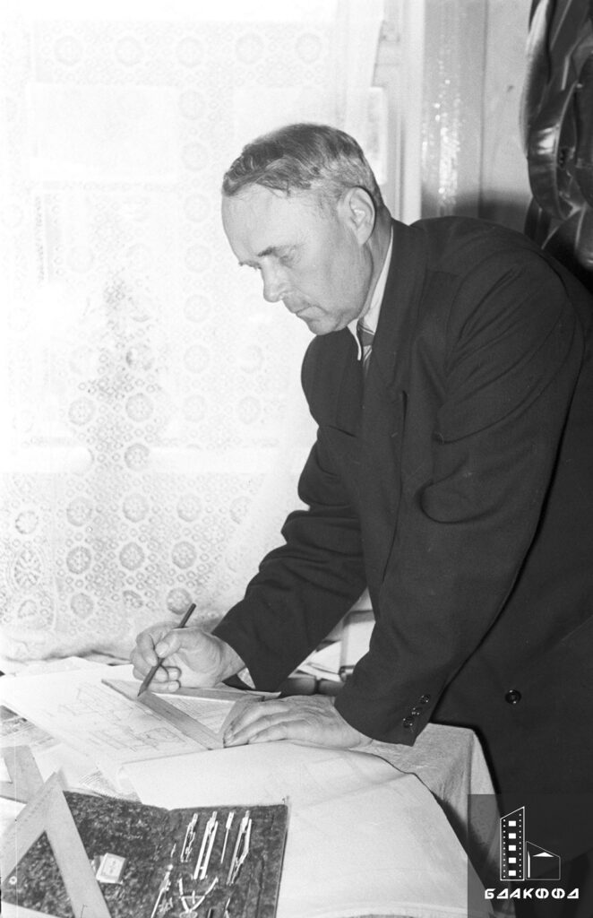 преподаватель