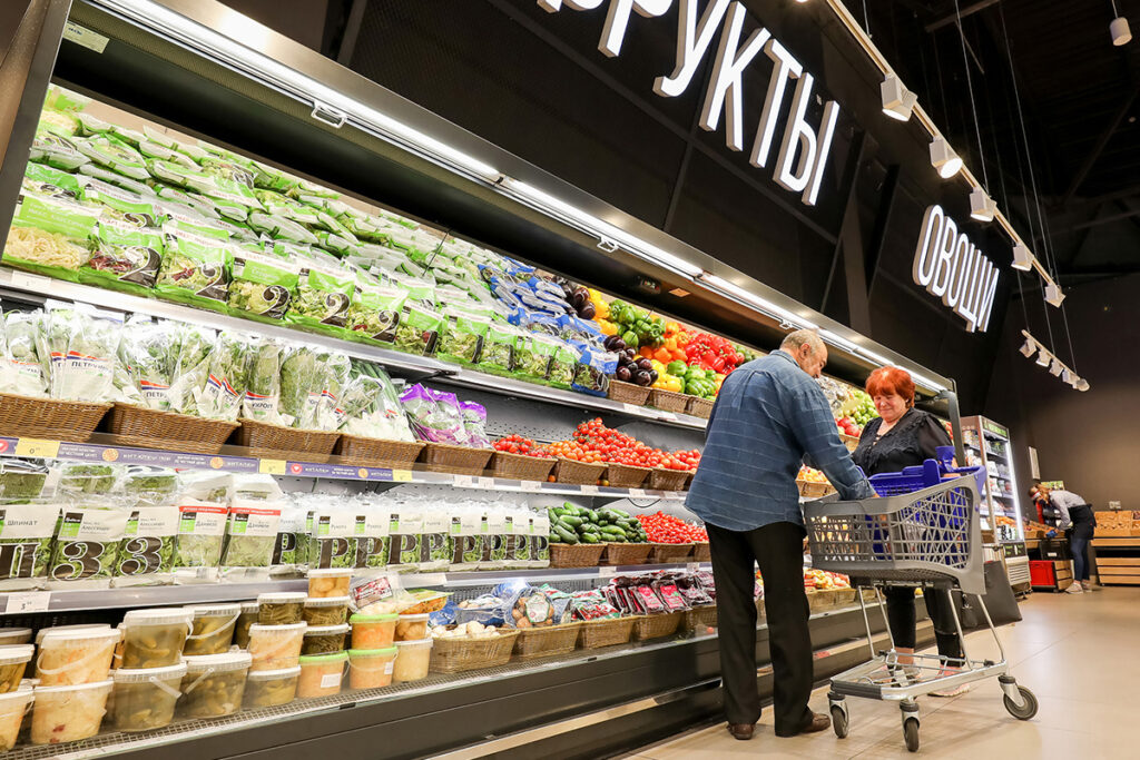 Как изменились цены на продукты и услуги за год, рассказали в Белстате