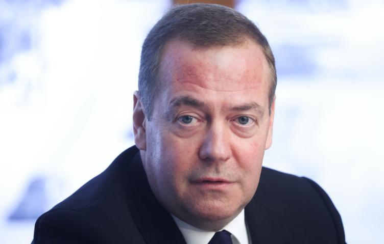 Медведев