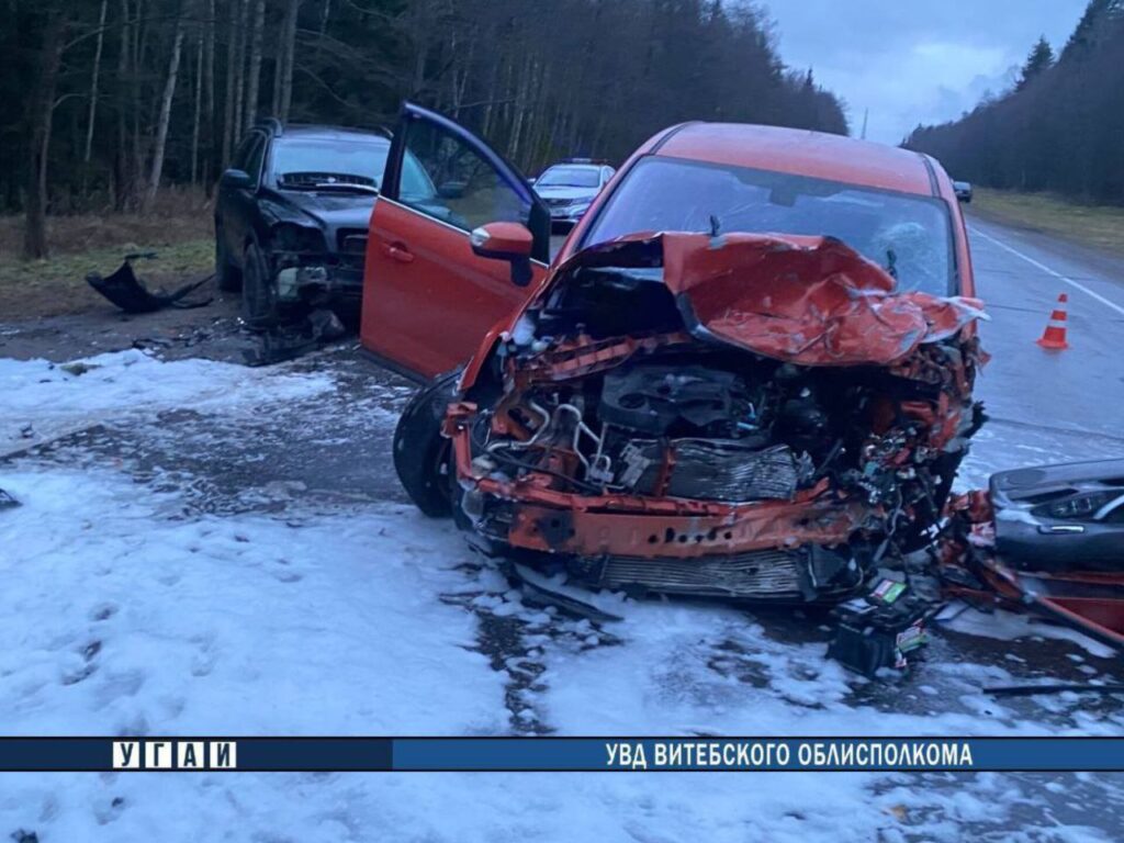 В Полоцком районе столкнулись 4 автомобиля. Погибла женщина-водитель