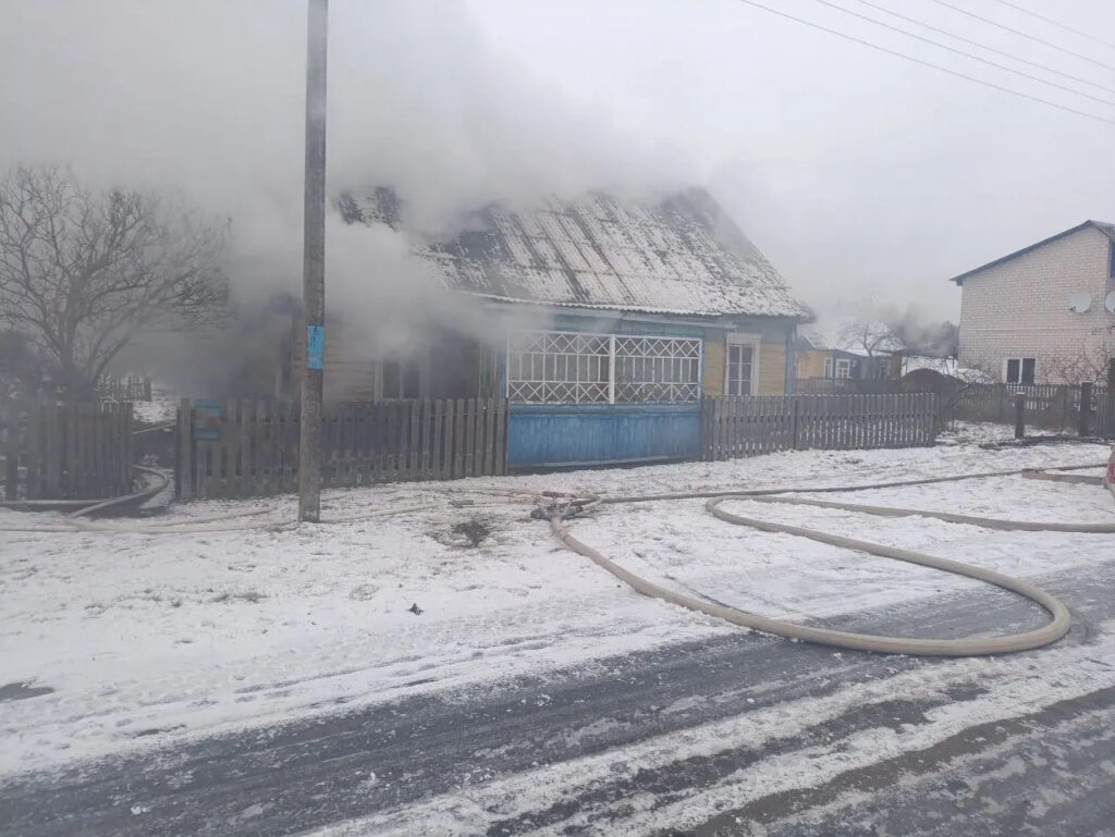 АПИ спас жизнь мужчине при пожаре в Узденском районе