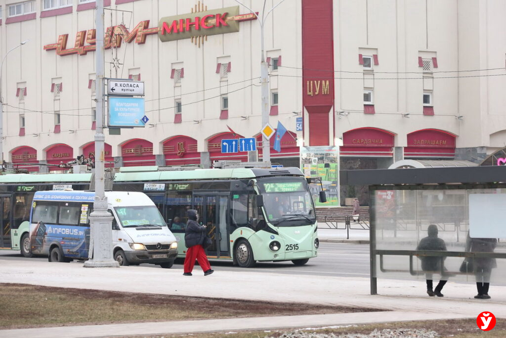 В крупнейшем универмаге страны объявлены скидки к 23 февраля