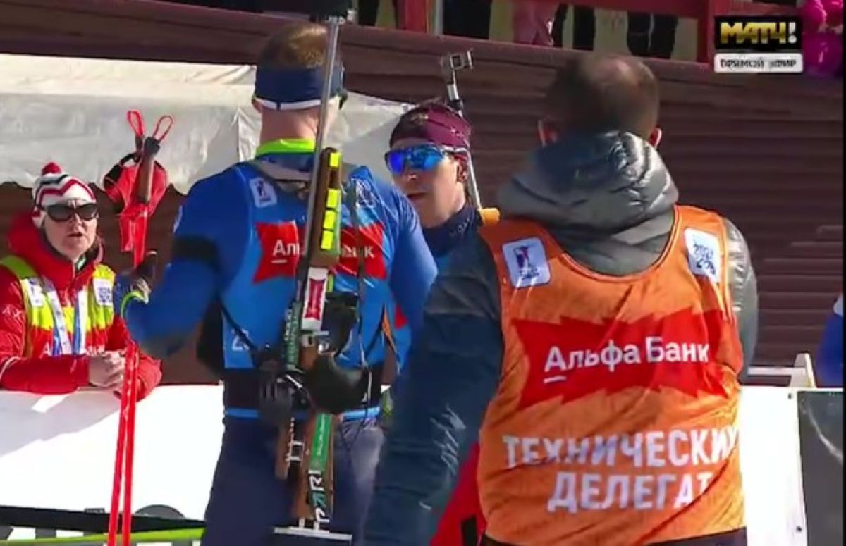 Хк мотор заволжье. Девон 2010. Пфо хоккей 2011. Хк кристалл лого. Кристалл саранск.
