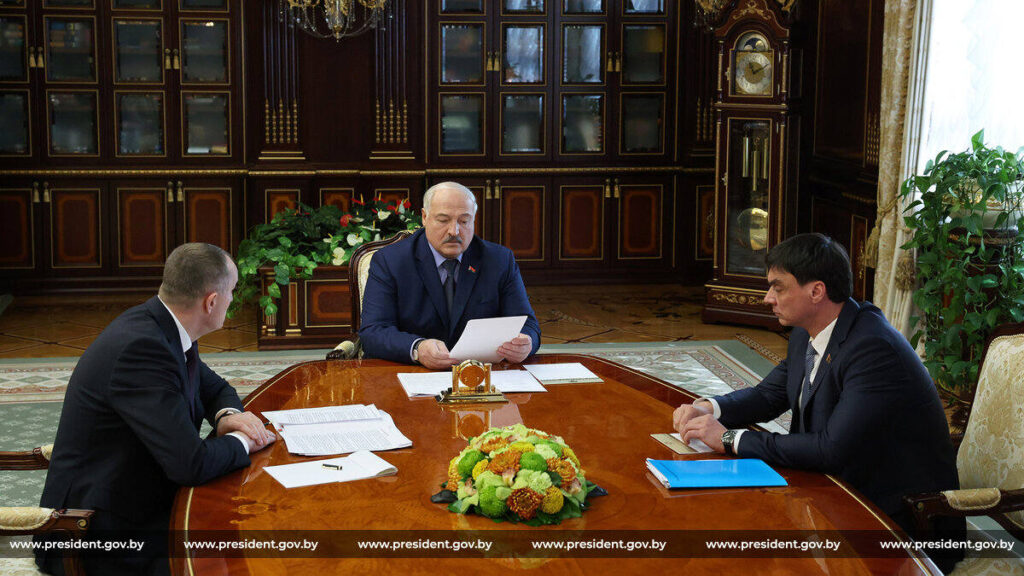 Лукашенко поддержал строительство майнинговых ферм в Могилевской области