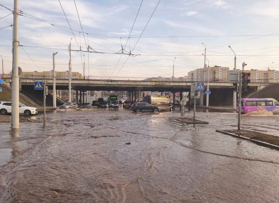 В микрорайонах Уручье, Копище, Новая Боровая и поселке Озерище поврежден водопровод