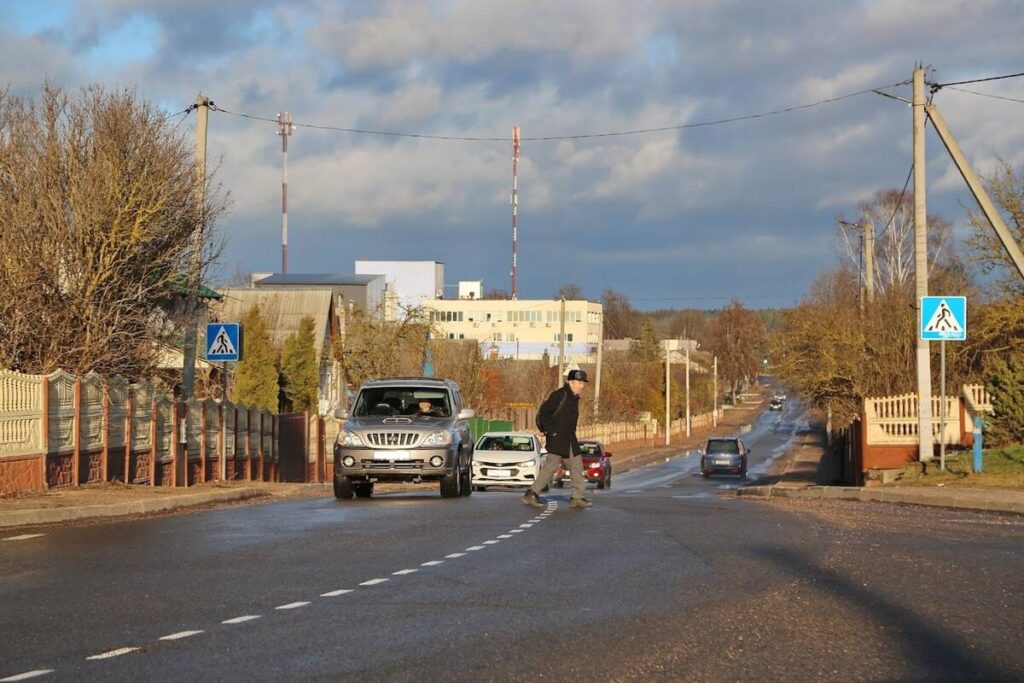 Когда в Беларуси все дороги от агрогородков к райцентрам будут иметь усовершенствованное покрытие