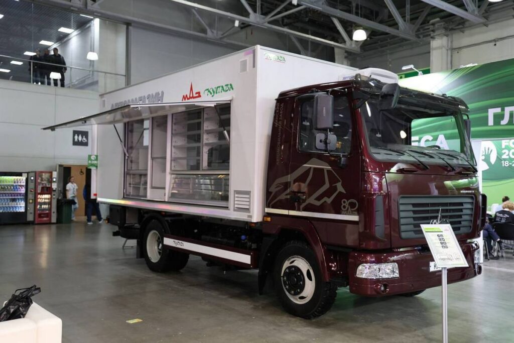 Автомагазин «МАЗ-Купава» показали на выставке Food Expo в Москве