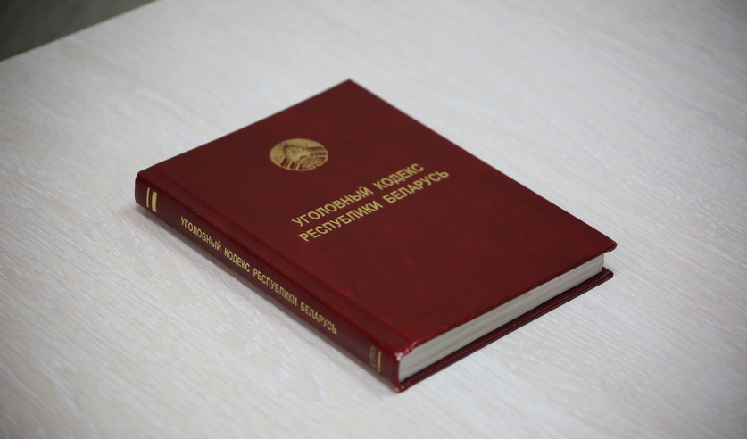 Мужчина с игровой зависимостью организовал подпольный «интим-сервис»