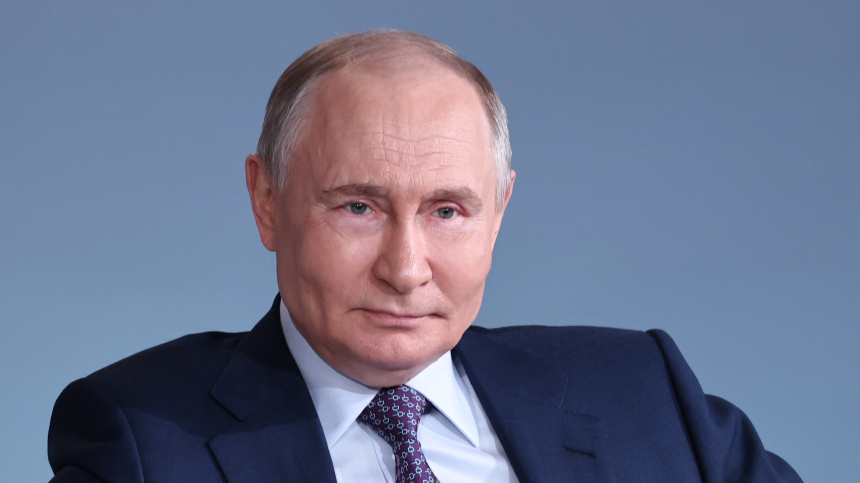 «Мы живем в учебнике истории»: подробный разбор фильма о Путине