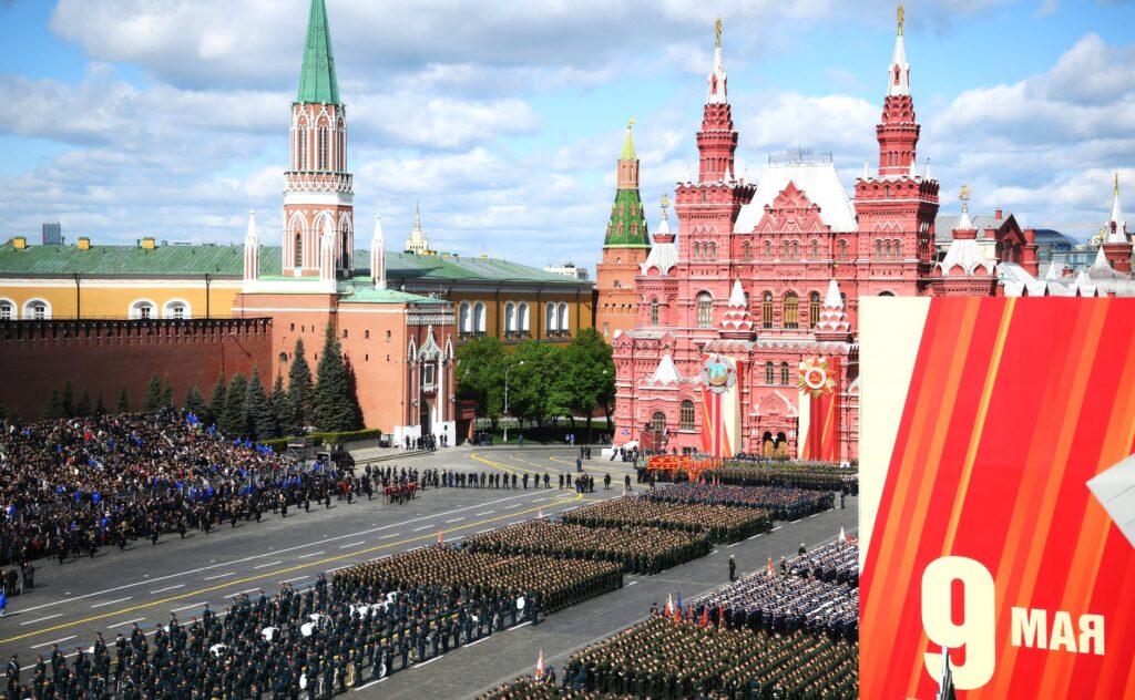 Путин на Параде Победы: Россия — опора против нацизма и фальсификации истории