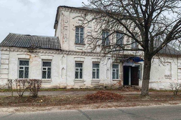 На аукцион попал постоялый двор XIX века. Стоит меньше однокомнатной квартиры