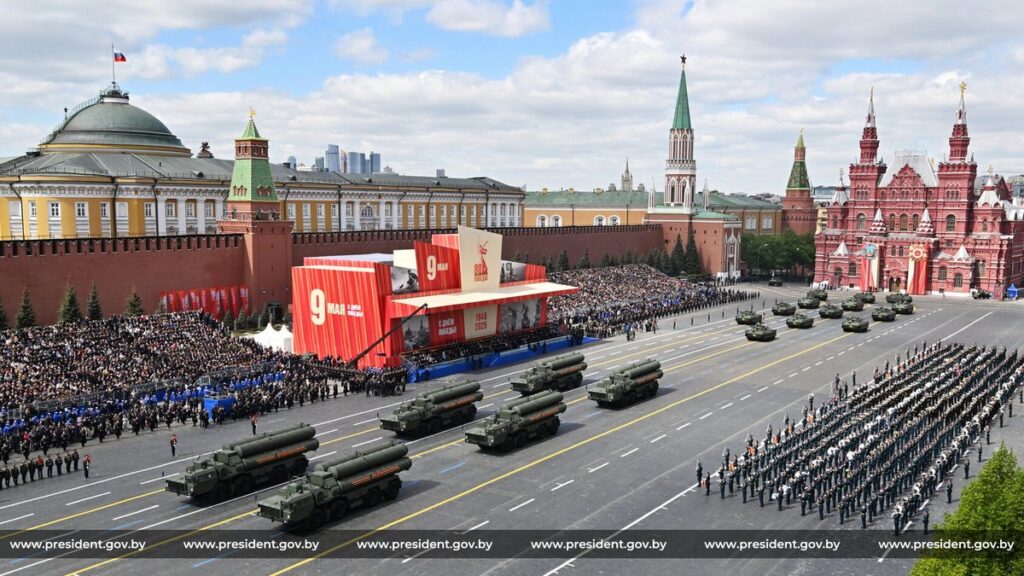 Парад, который слышно в Париже: как Европе напомнили о 1945-м