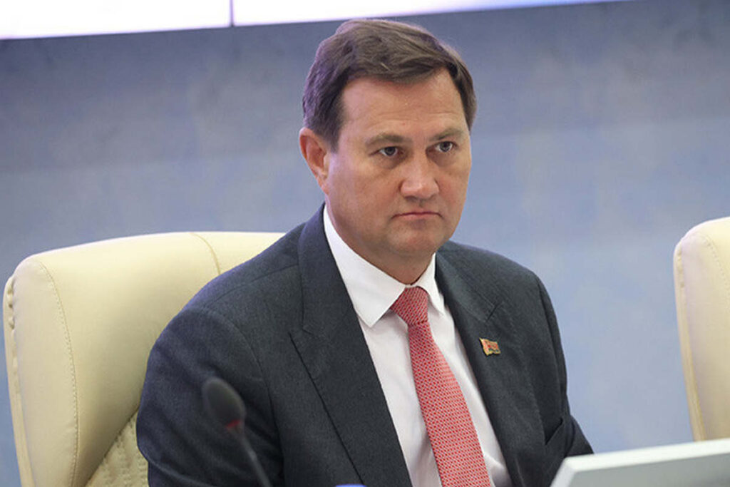 Министр иностранных дел Рыженков переизбран на пост председателя Белорусской федерации баскетбола