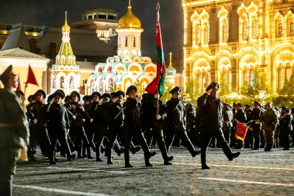 Минобороны показало, как белорусские военные тренируются на Красной площади
