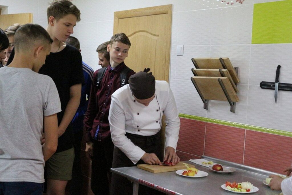 От повара до слесаря: широкий спектр специальностей предлагает Любанский государственный колледж