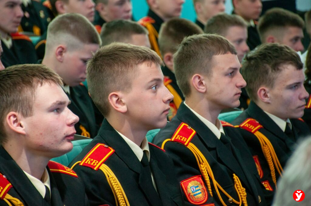 Вольфович Слуцк