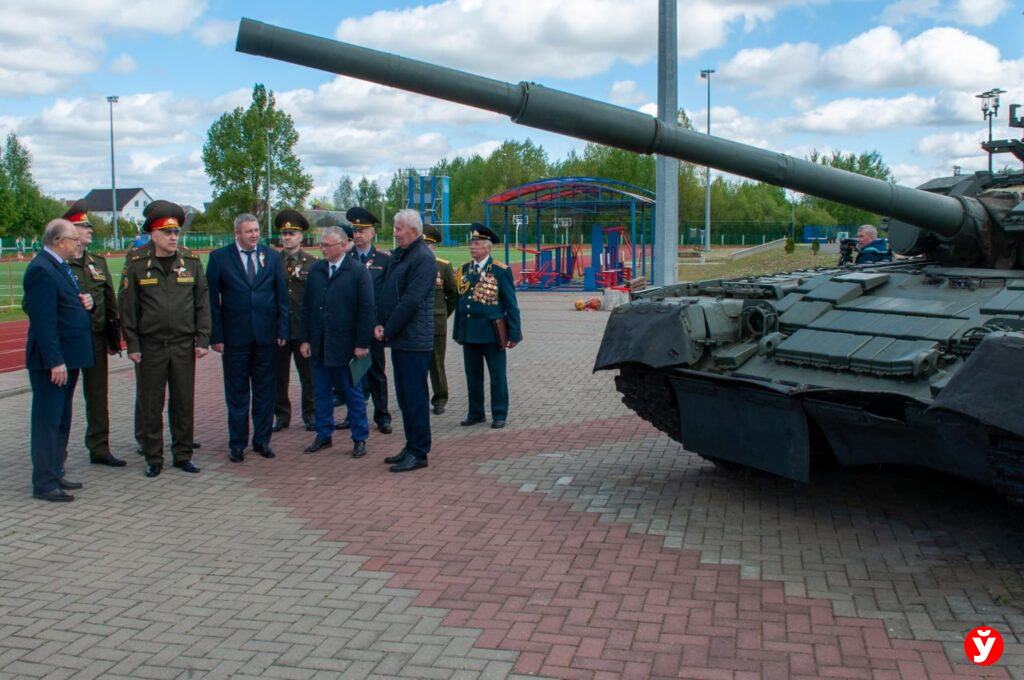 Вольфович Слуцк