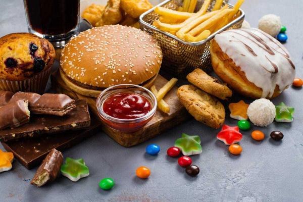 Какие продукты снижают продолжительность жизни, рассказали ученые
