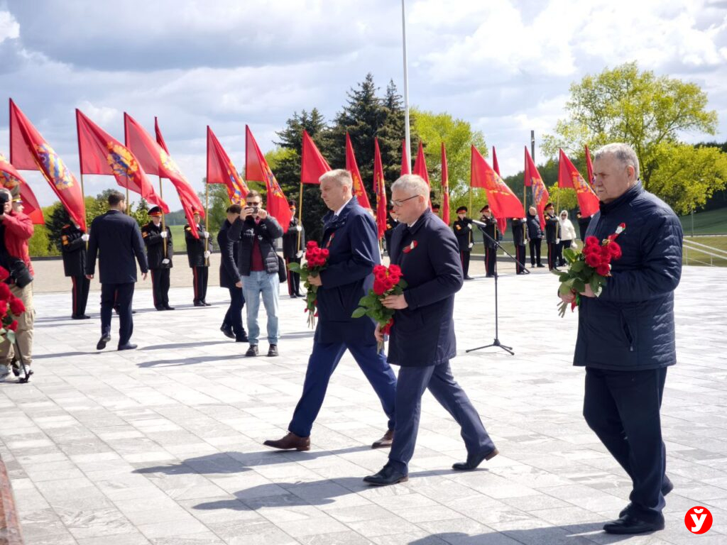 Курган Славы знамя