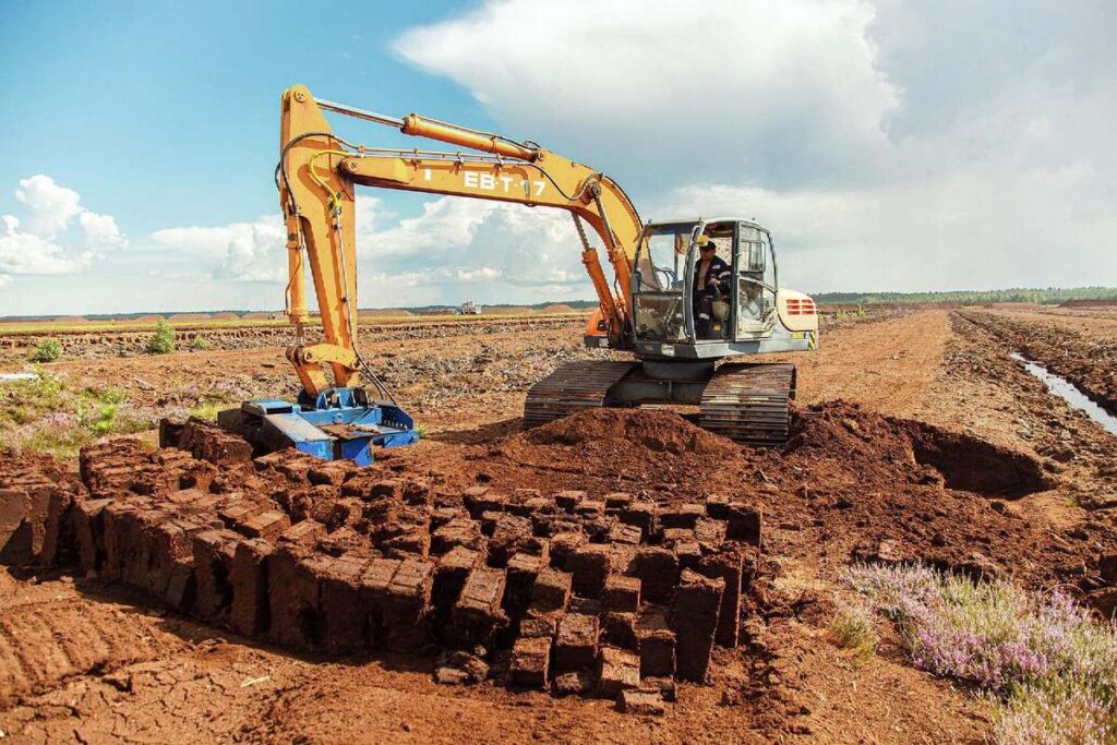 В Беларуси в этом году уже добыли около 200 тысяч тонн торфа