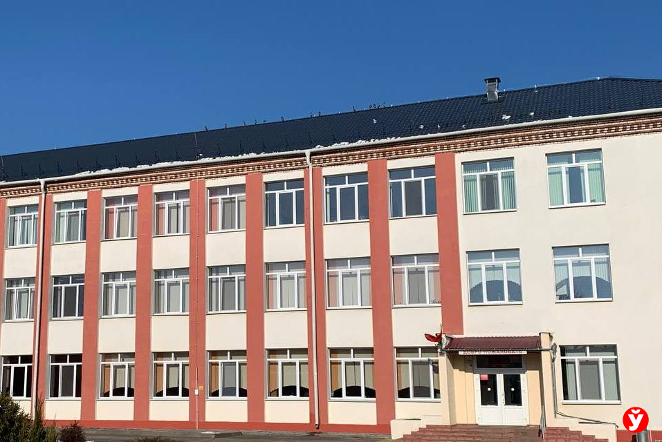 «Гелевые ручки и калькуляторы наготове»: в Крупском районе помогут забывчивым выпускникам на ЦЭ