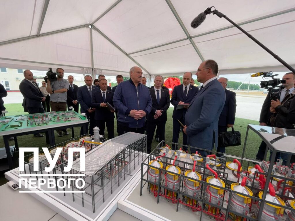 «Молодцы, надо и дальше так работать!» За что Президент похвалил Алексея Кушнаренко