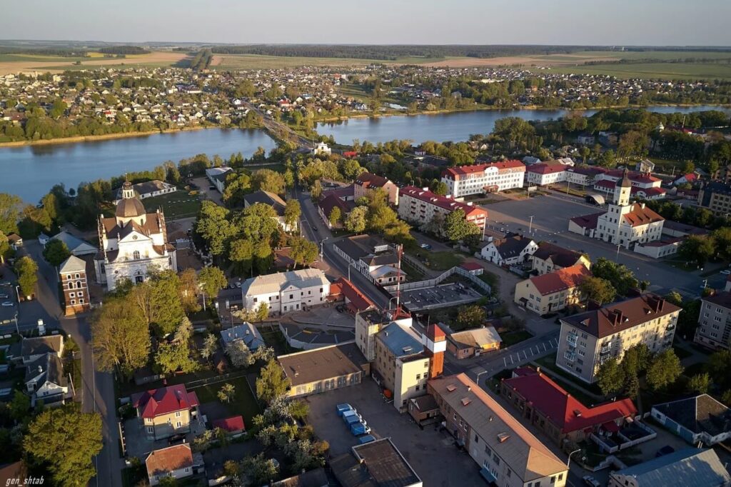 Несвиж vs Светогорск: сравниваем культурное сокровище белорусов и индустриальный город россиян