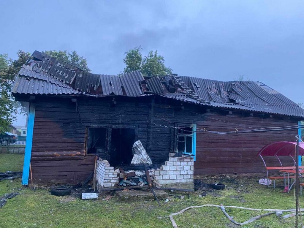 В Клецком районе на пожаре погиб человек