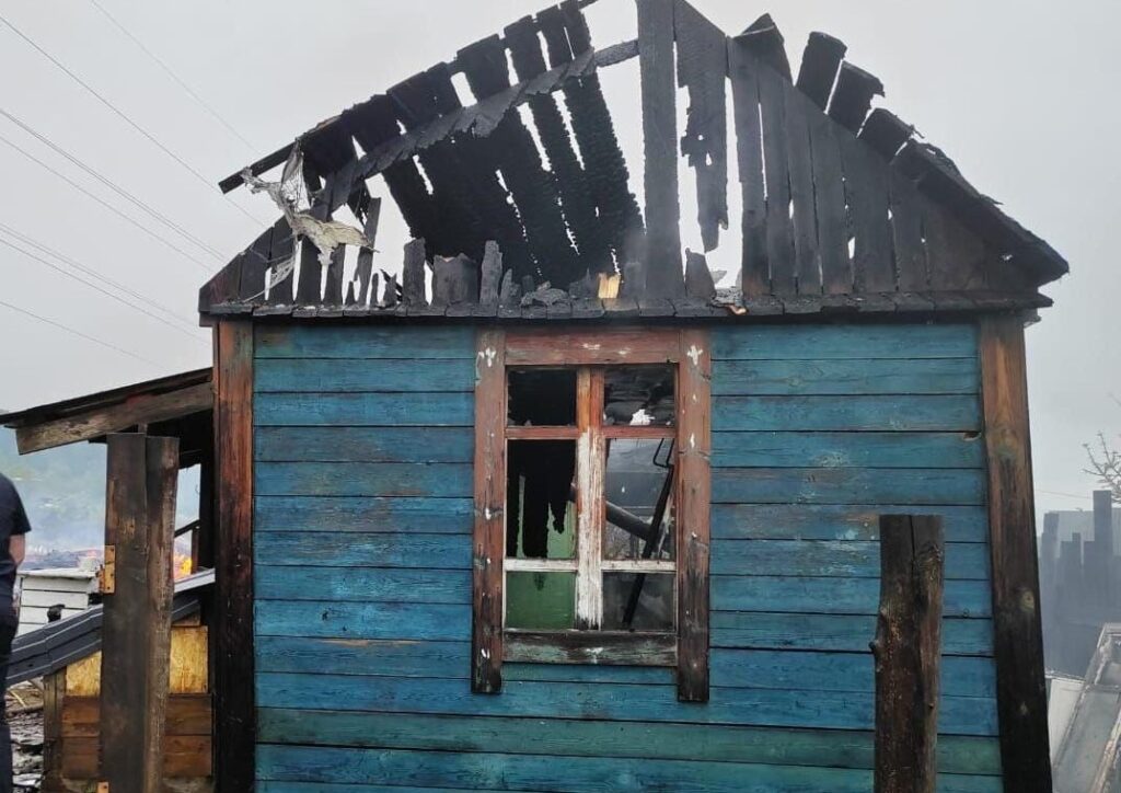 В Байкальске подросток убил четверых друзей после вечеринки и поджег дом