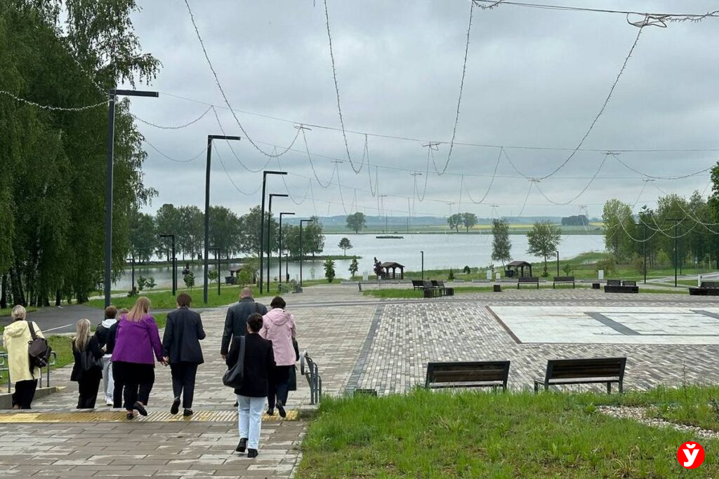 Парк, велодорожки и водохранилище. Посмотрели, как преображаются Смолевичи