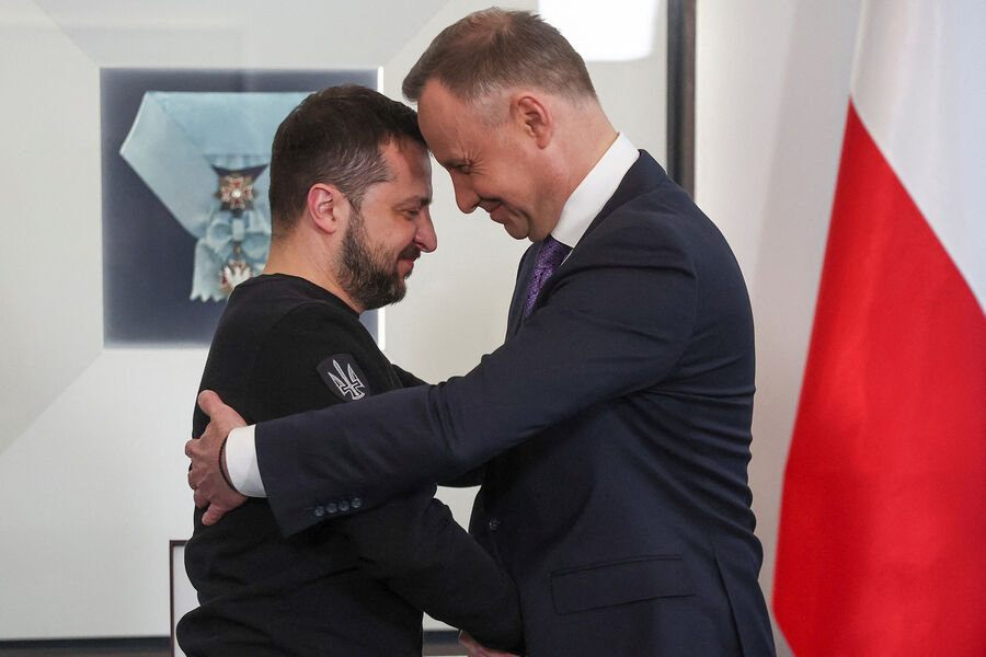 Президент Польши Анджей Дуда с неожиданным визитом прибыл в Киев для встречи с Зеленским