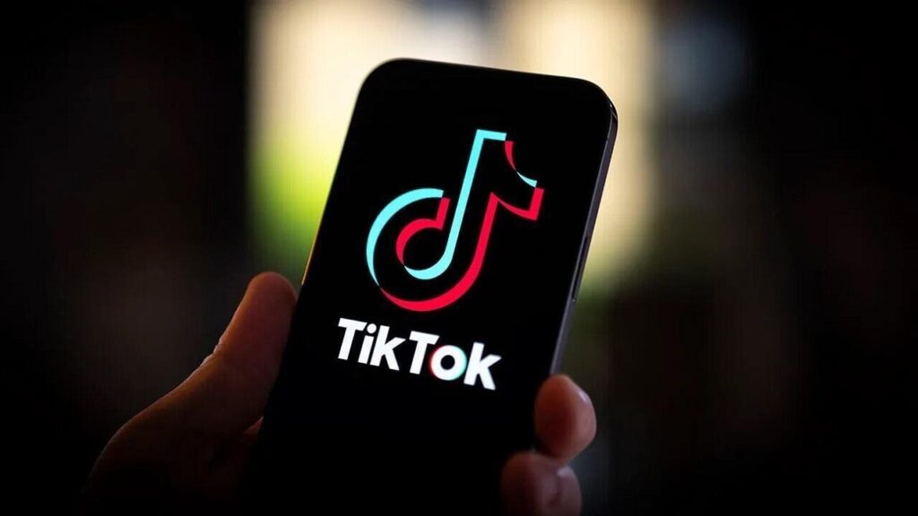 «Очень богатые люди»: Трамп раскрыл детали возможной сделки по TikTok
